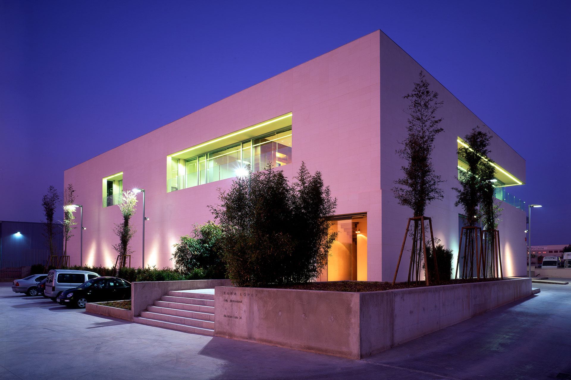 Oficinas Pura López