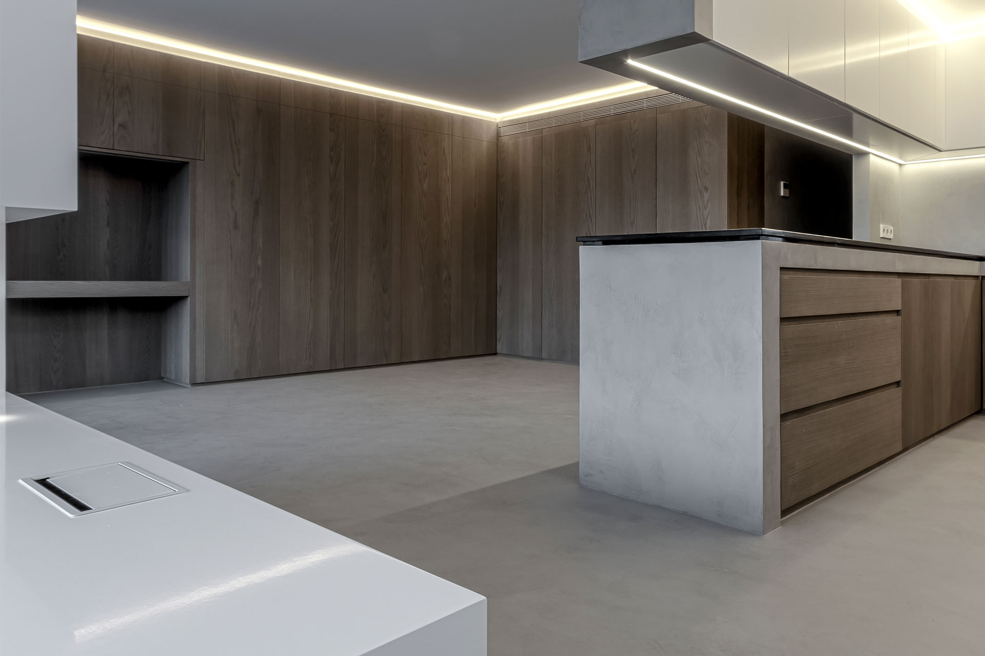 Cocina de Vivienda Julia Antonio con isla central
